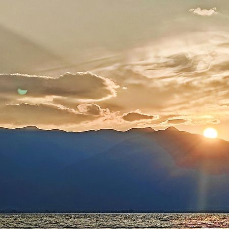 Dali Oriental Seaview Hotel -Dali Erhai Dış mekan fotoğraf